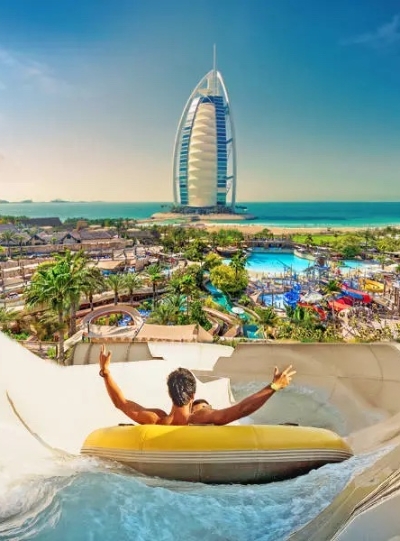 酒店內自由活動→Wild Wadi Jumeira水上樂園→世界最大杜拜購物中心 (水族館外牆~音樂噴泉~哈里發塔外觀拍照~美食街)→杜拜機場