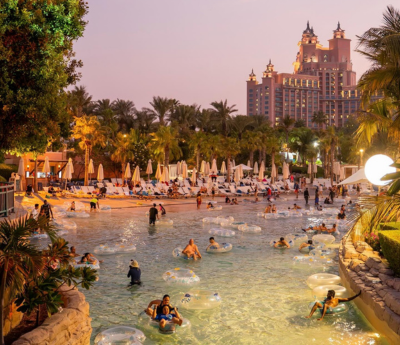 亞特蘭提斯-Aqua Venture水上探險樂園→全球最大杜拜購物中心&欣賞室內水族牆→哈里發塔124樓欣賞杜拜全景→亞曼尼精品酒店CHECK IN→亞曼尼酒店內自助晚餐+戶外音樂燈光水舞表演